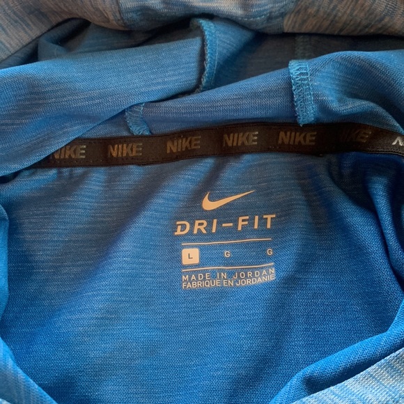 Nike long sleeve hoodie - Picture 3 of 7